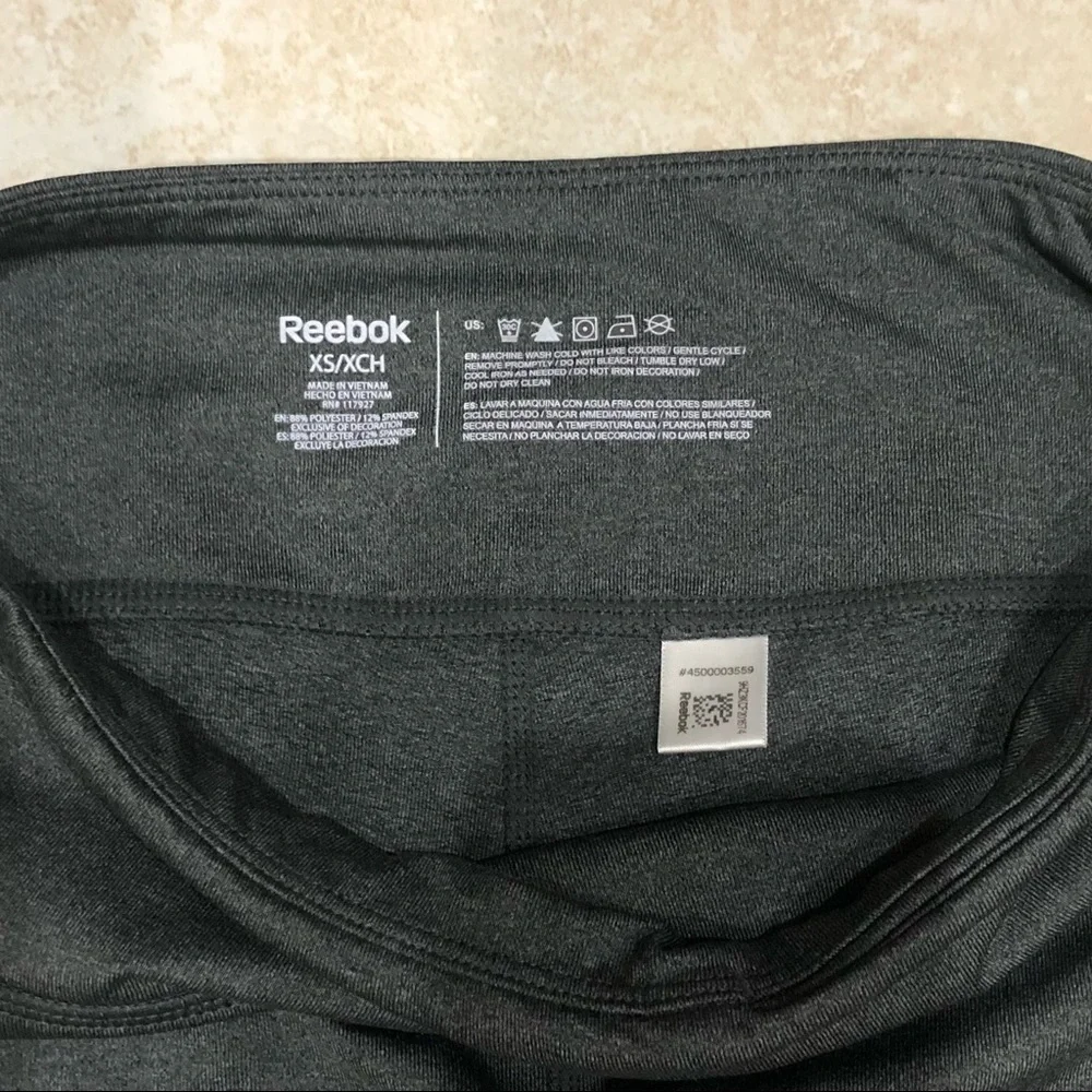 Reebok Leggings NWOT Athletic Capris XS